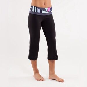 Lululemon Reversible Groove Crop Yoga, Pilates, Workout Leggings Capris